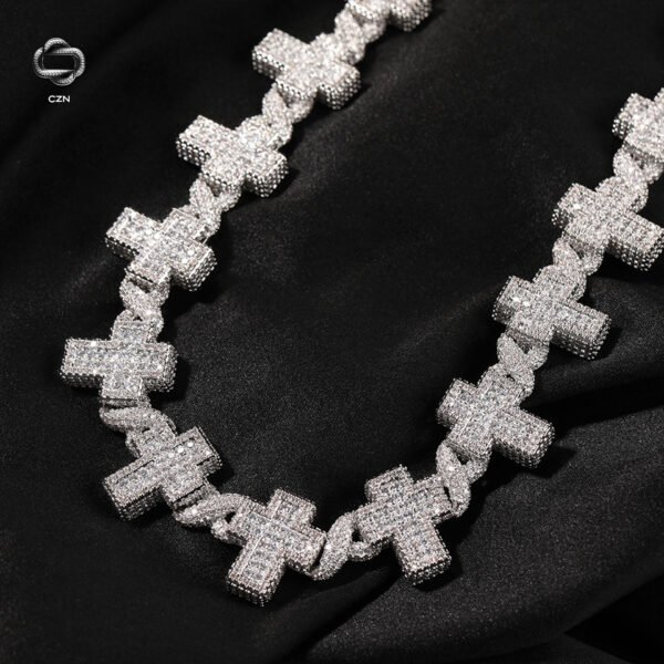 Iced Cross Link Chain