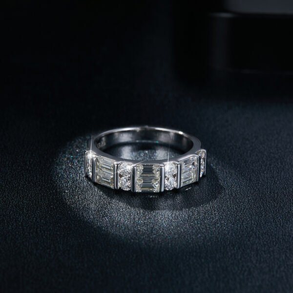 2*4mm  Baguette eternity ring