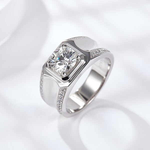 Moissanite Round Cut Ring
