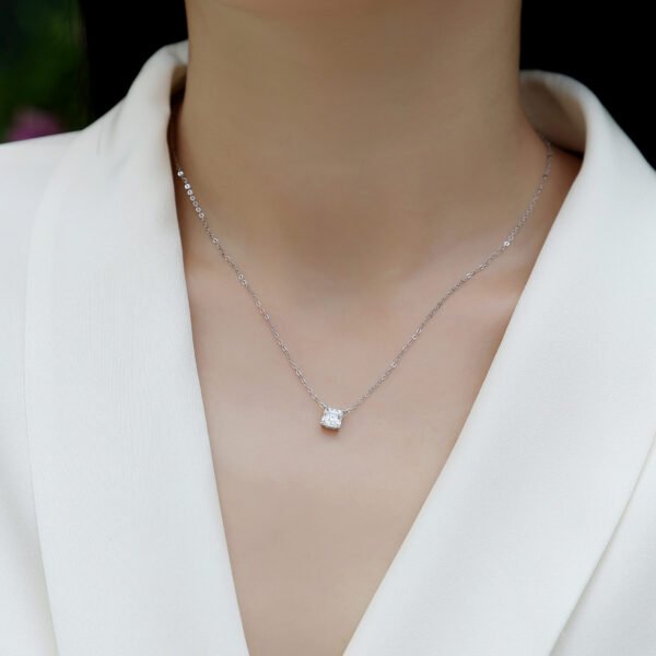 1CT Moissanite princess cut moissanite pendant - Image 3