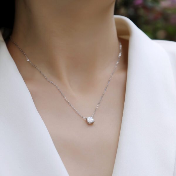 1CT Moissanite princess cut moissanite pendant - Image 4