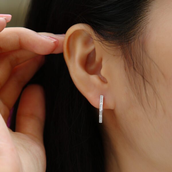 Moissanite hoop earrings - Image 4