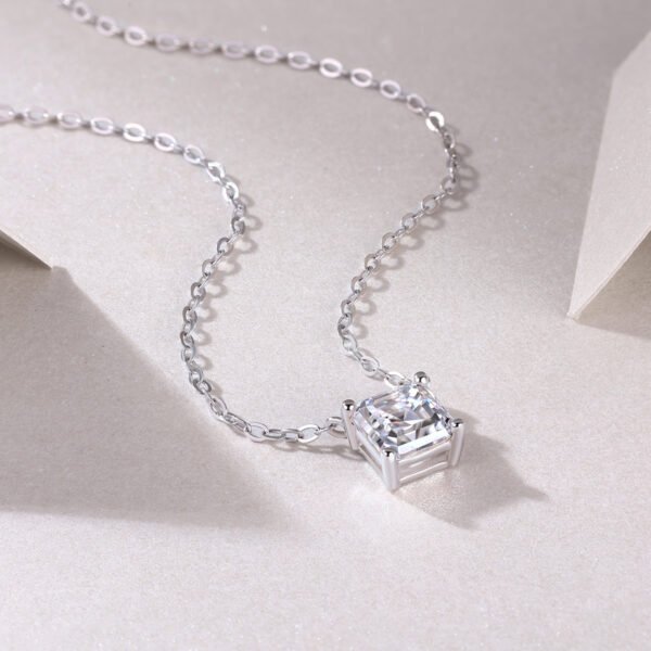 1CT Moissanite princess cut moissanite pendant
