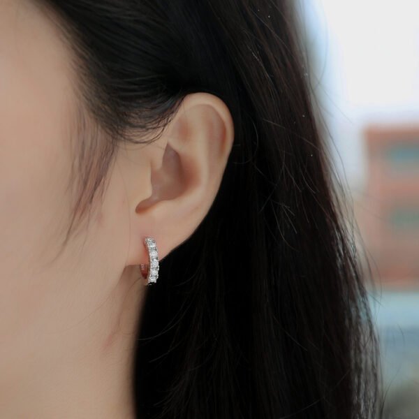 Moissanite hoop earrings - Image 3