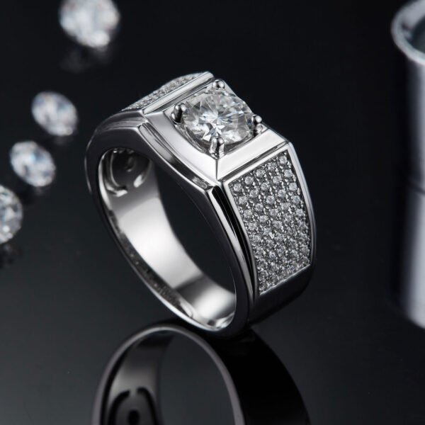 1CT Moissanite Round Cut Ring